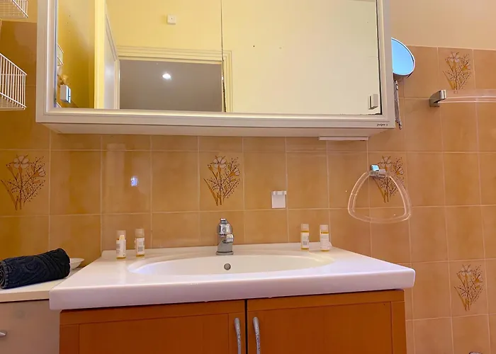 T3 Sacree Coeur Apartment *